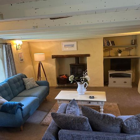 Meadowside Cottage, Characterful Grade 2 Listed Cottage Near To Wadebridge And Padstow Esterno foto